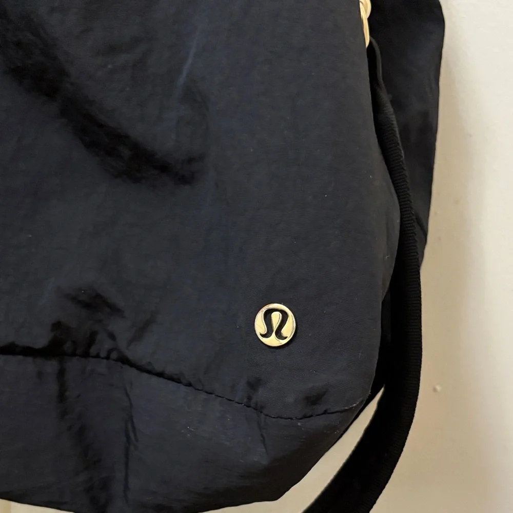 Elegant Black Women's Bag - Picture 2 of 11